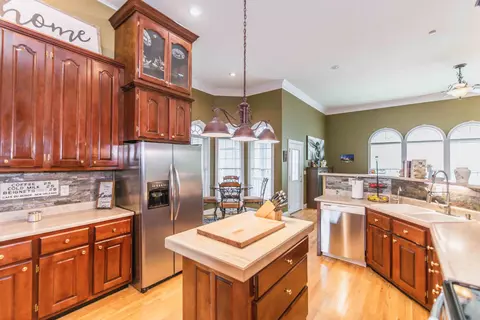 220 Lakepointe Dr, Corbin, KY 40701 photo 9