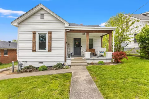 27 Magnolia St, Winchester, KY 40391
