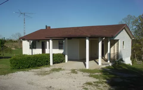 164 Renaker Ridge Rd, Berry, KY 41003