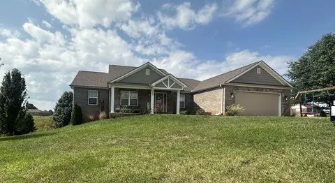 100 Natures Vly Pk Dr, Somerset, KY 42503