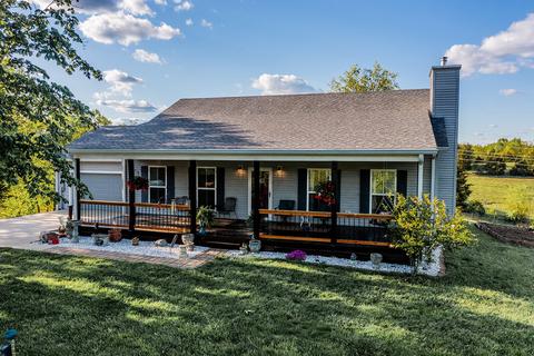 1261 Hickory Grove Rd, Lawrenceburg, KY 40342