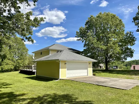 650 Beechwood Dr, Nancy, KY 42544 photo 8