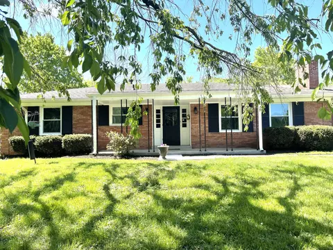 210 Wilson Downing Rd, Lexington, KY 40517
