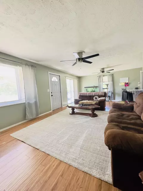104 Ellen Ln, Corbin, KY 40701 photo 2