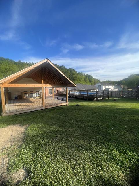 215 Windermere Dr, Middlesboro, KY 40965 photo 22