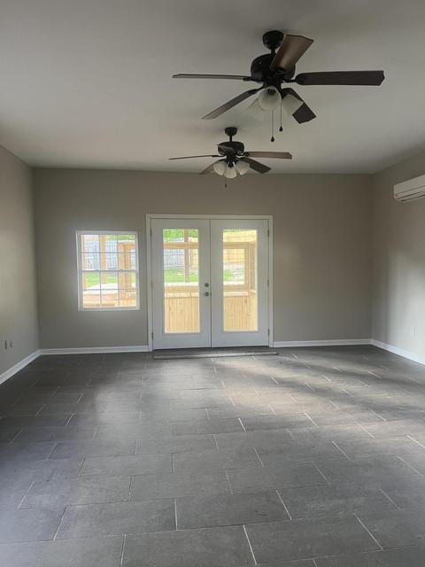 215 Windermere Dr, Middlesboro, KY 40965 photo 4