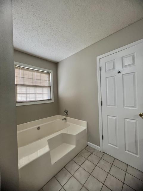 215 Windermere Dr, Middlesboro, KY 40965 photo 10