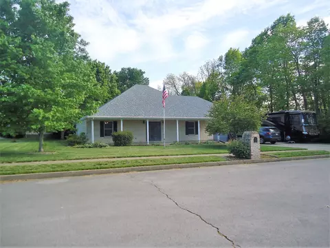 100 Tenhob Dr, Nicholasville, KY 40356