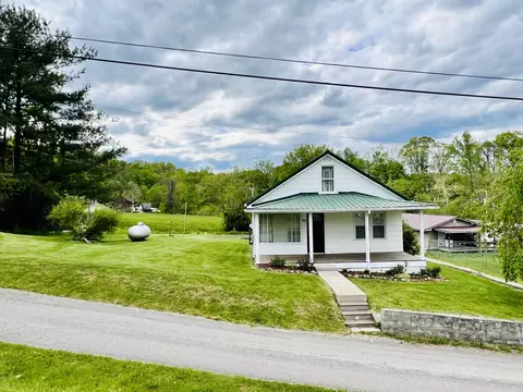 48 Sycamore, Sandy Hook, KY 41171