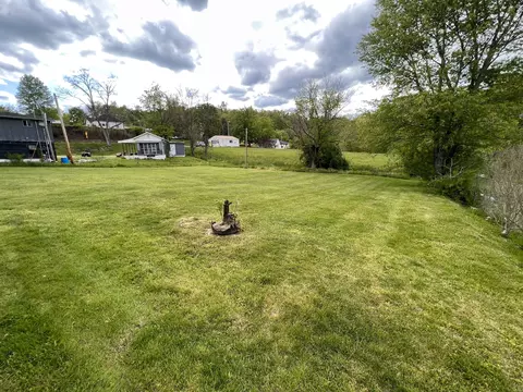 48 Sycamore, Sandy Hook, KY 41171 photo 5
