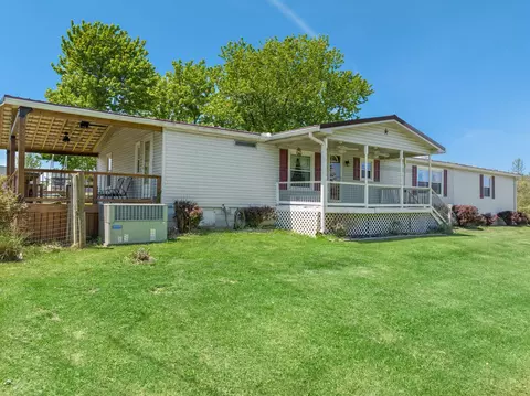 1078 Graves Rd, Stamping Ground, KY 40379