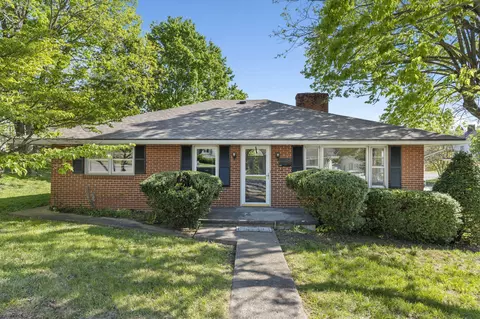 312 E North St, Carlisle, KY 40311