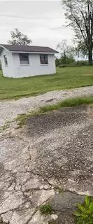 155 Round Top Rd, Strunk, KY 42649 photo 3