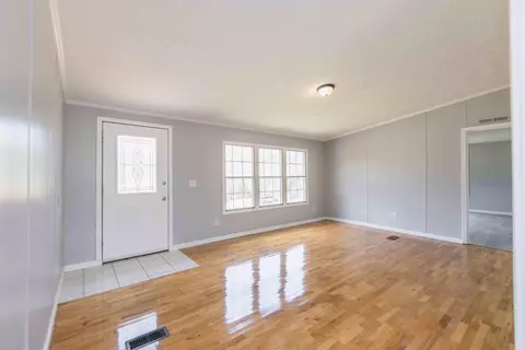 415 Timberland Cir, Corbin, KY 40701 photo 9