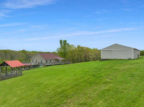 2587 Josephine Rd, Stamping Ground, KY 40379