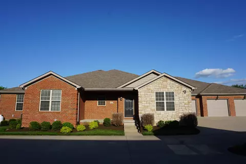 125 Rumsey Cir, Versailles, KY 40383