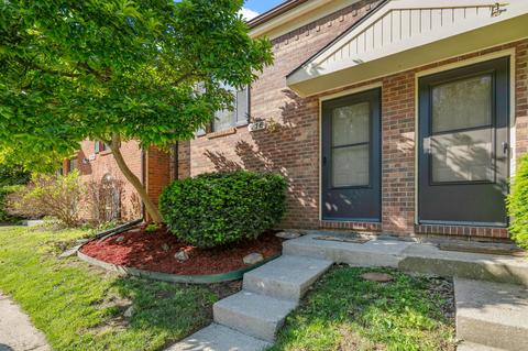 776 Spring Meadows Dr, Lexington, KY 40504