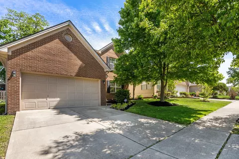 585 Skyview Ln, Lexington, KY 40511