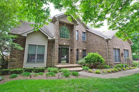 2205 Inglewood Cir, Lexington, KY 40513