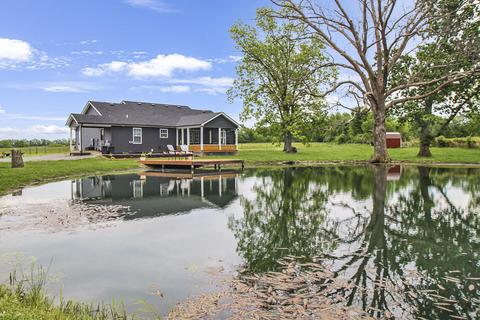 5750 Harmons Lick Rd, Paint Lick, KY 40461