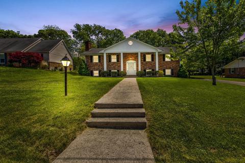 513 Oaklawn Dr, Mount Sterling, KY 40353