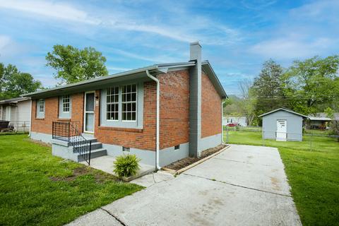 64 Holiday Rd, Clay City, KY 40312