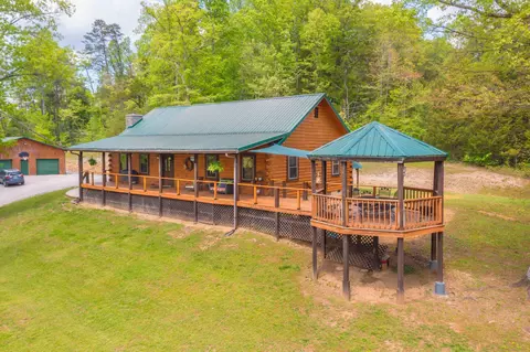 920 Log Lick Rd, Winchester, KY 40391