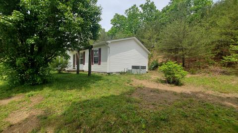 418 Welchburg Estates Rd, Annville, KY 40402