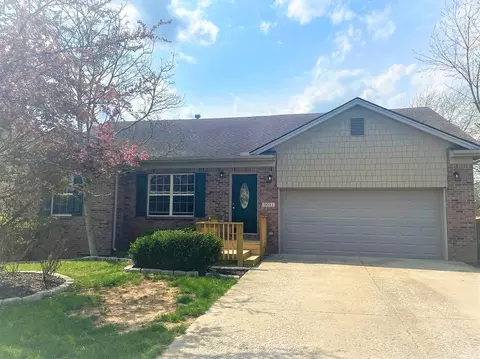 5011 Black Falcon Way, Shelbyville, KY 40065