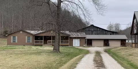 547 Dog Trot Rd, Frenchburg, KY 40322