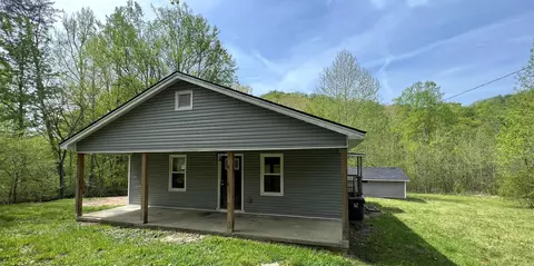 225 Campbells Br, Ravenna, KY 40472