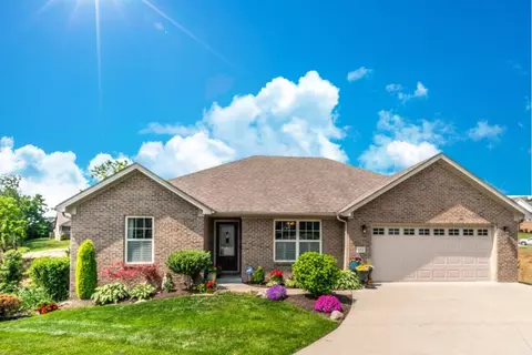 152 Shelby Ct, Richmond, KY 40475