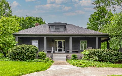 3694 Keene Troy Pike, Versailles, KY 40383
