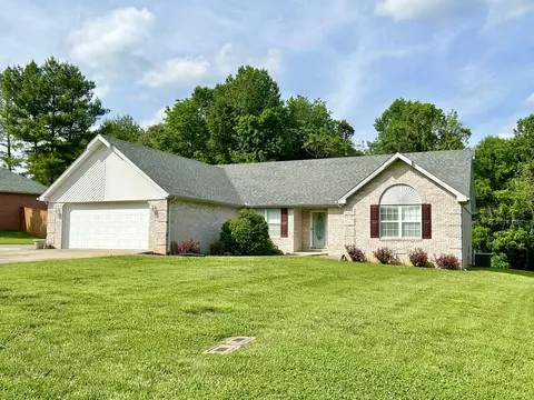 348 Lakepointe Dr, Somerset, KY 42503