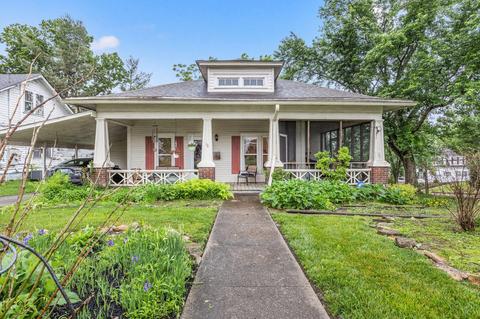 98 Pearl St, Berea, KY 40403