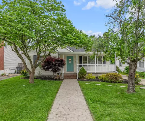 638 Longview Dr, Lexington, KY 40503