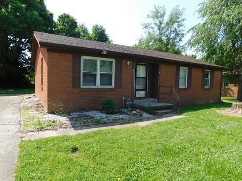 786 Howard Ave, Lebanon, KY 40033