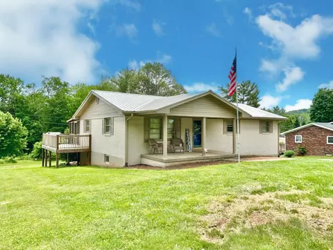 102 N Brookhaven Dr, Somerset, KY 42501