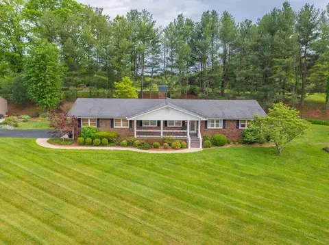 42 Hays Rd, Mckee, KY 40447