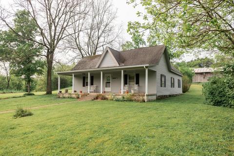 4359 Camp Pleasant Rd, Frankfort, KY 40601