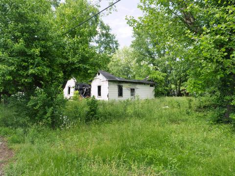 38 5th Ave, Clay City, KY 40312