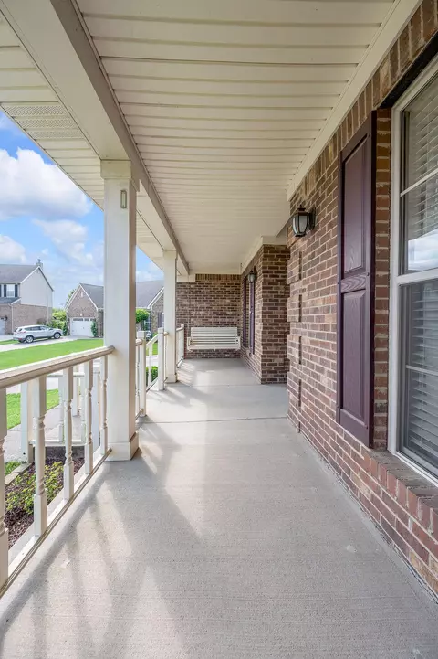 991 E Binderton Pl, Versailles, KY 40383 photo 6