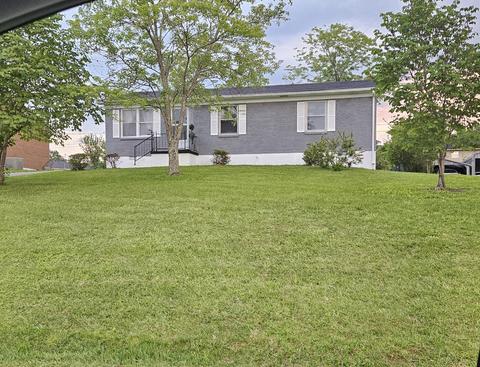 345 Whispering Woods Dr, Irvine, KY 40336