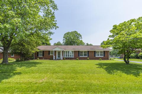 3224 Cornwall Dr, Lexington, KY 40503
