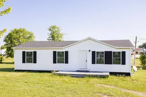 90 Weaver Ln, Owingsville, KY 40360