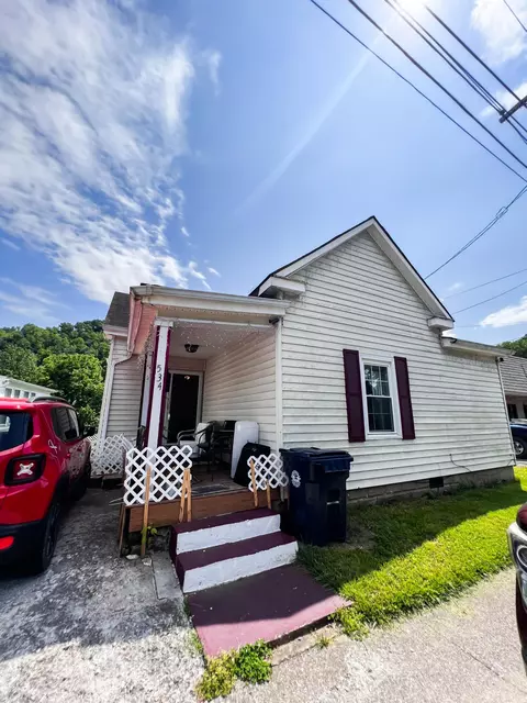 534 Main St, Paintsville, KY 41240