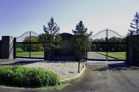 54 Peninsula Blvd, Jamestown, KY 42629