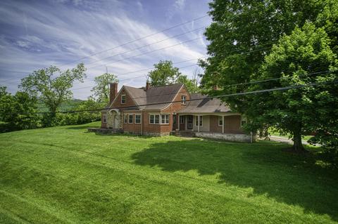 980 Prestonsburg St, West Liberty, KY 41472