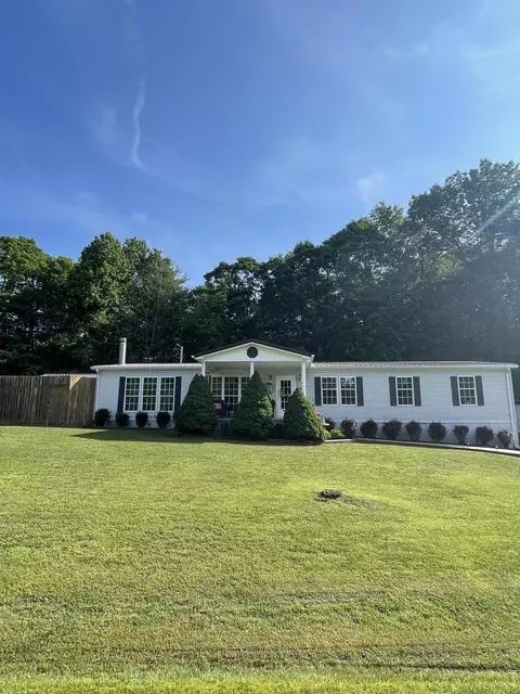 75 Crawford Rd, Beattyville, KY 41311