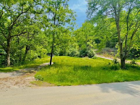 S Hwy 233, Gray, KY 40734